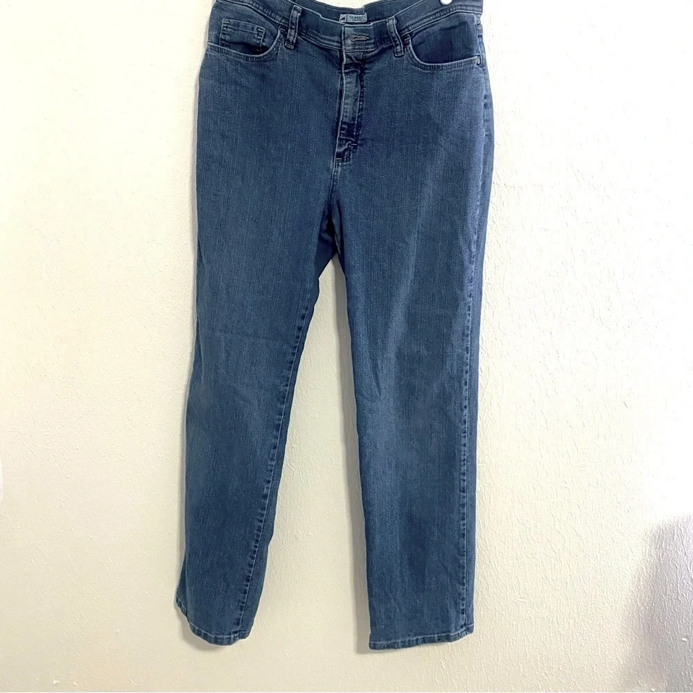 Lee Women's Size 14 Medium Classic Fit Straight Leg At The Waist Jeans High Rise